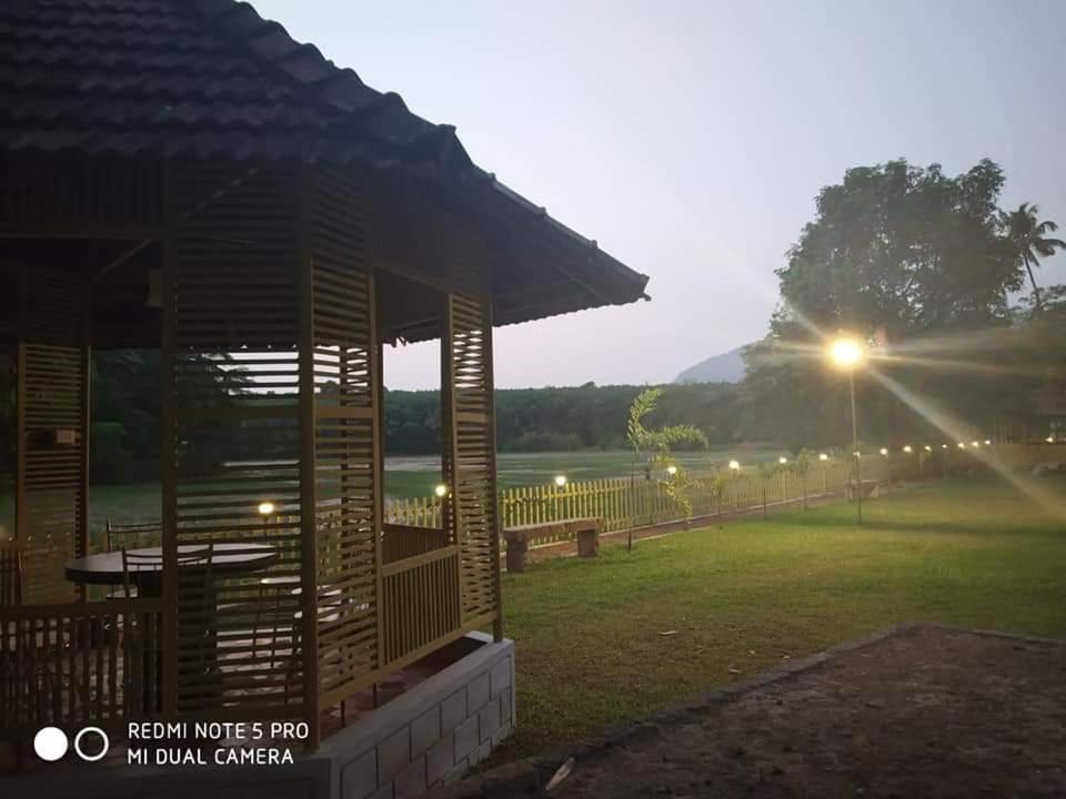 Sparrow Vale Resort Kotamangalam Екстер'єр фото