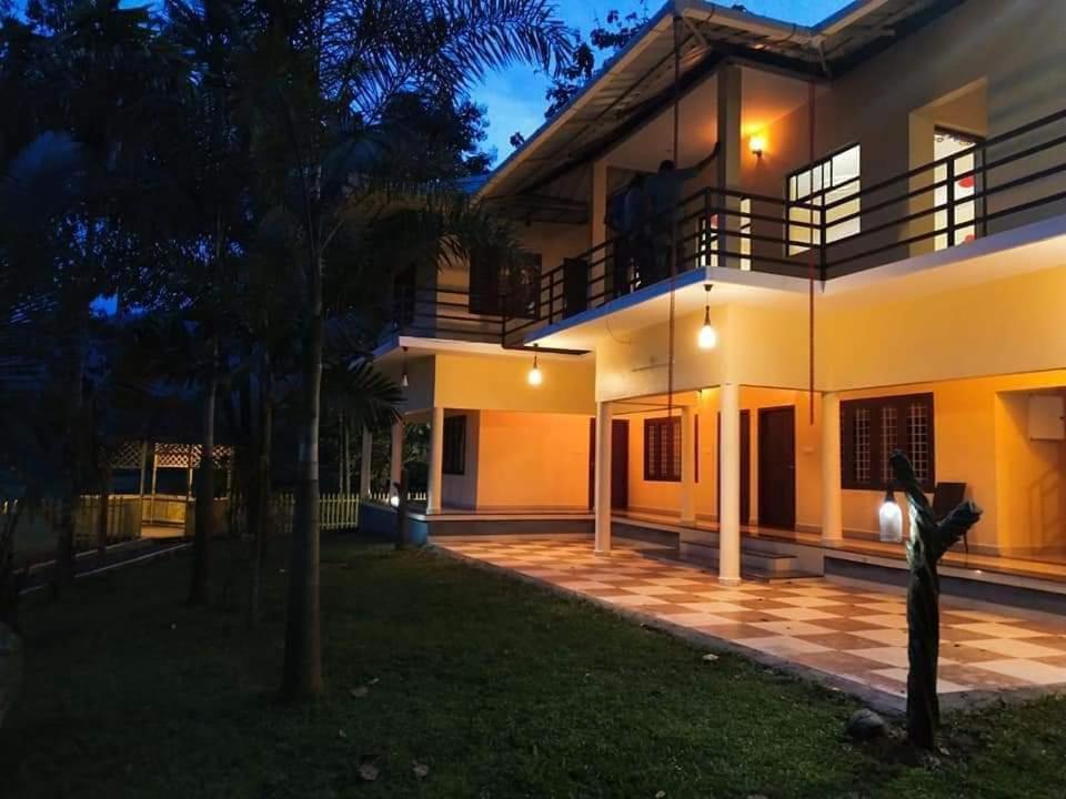 Sparrow Vale Resort Kotamangalam Екстер'єр фото
